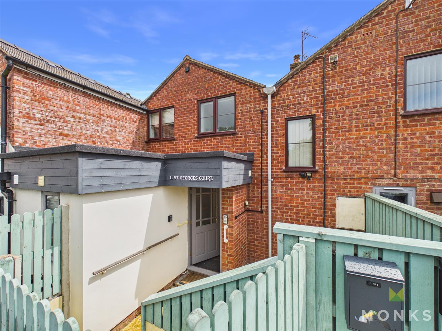 1 St. Georges Court, Shrewsbury, SY4 2FN For Sale
